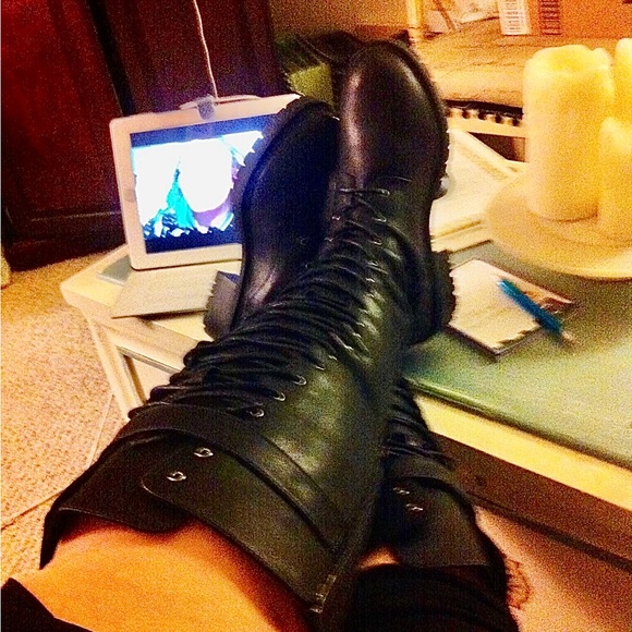 Torrid black lace up tall black combat boot. Like new 7.5 - Picture 2 of 3